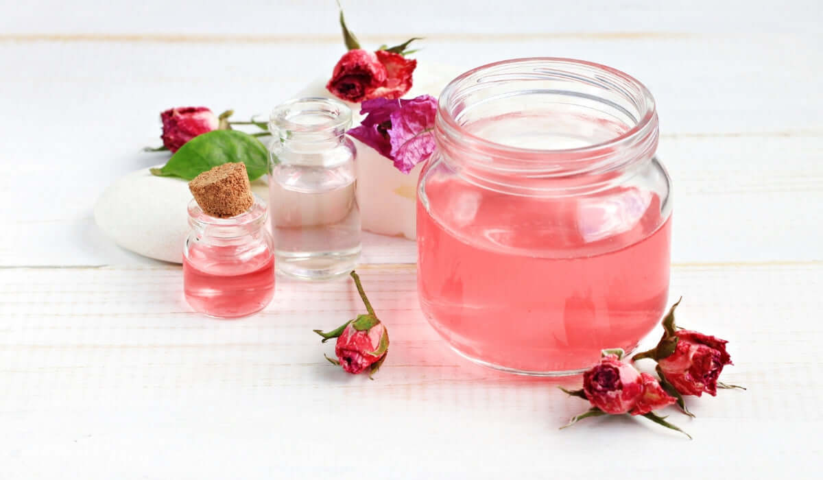 Probiotic Face Cream made with Rose Miara Essence Makhzan UAE 